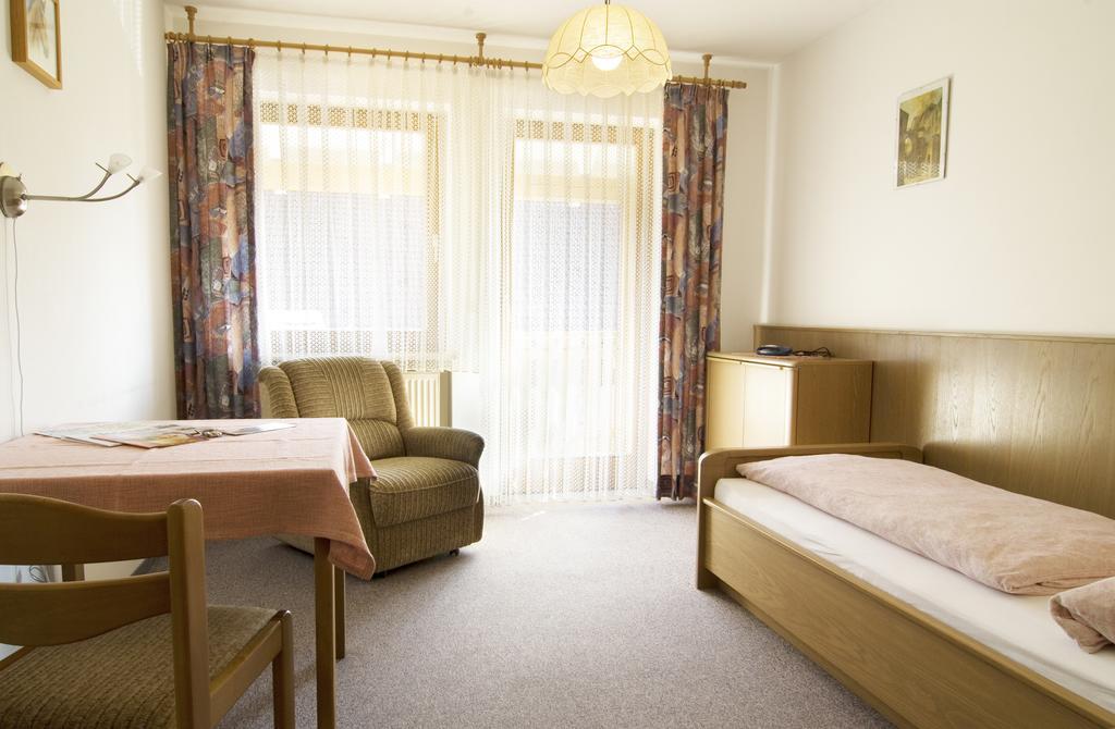 Pension Schwaiger Bad Goegging Room photo